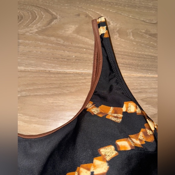 Sariana Designer One-Piece Swimsuit - Black/Brown/Gold Chic Chain Print Size 16 - Picture 11 of 11